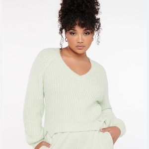 NEW Savage x Fenty Minty White Fuzz Fit Knit Socks & V-Neck Sweater Size XS